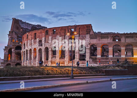 Colosseo Roma, Italia Foto Stock