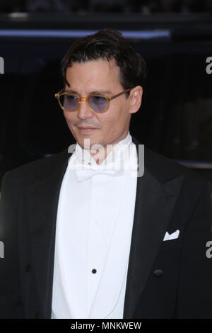 Johnny Depp assiste il 'Charles James: oltre la moda' Costume Institute Gala al Metropolitan Museum of Art il 5 di Maggio di 2014 in New York City. Foto Stock