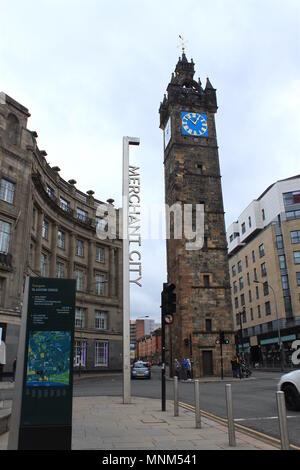 Il Tolbooth Steeple, costruita nel 1625-26, in Glasgow Cross, Merchant City di Glasgow, Scozia Foto Stock