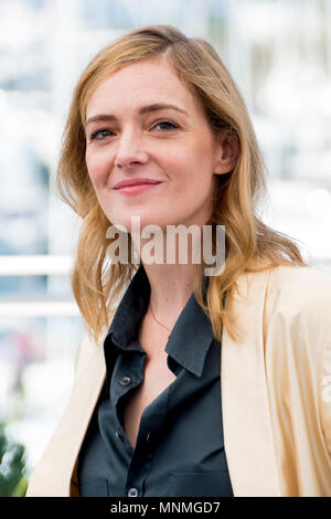 CANNES, Francia - 18 Maggio: Kate Moran assiste il photocall per 'coltello + cuore (Onu Couteau Dans Le Coeur)' durante la settantunesima annuale di Cannes Film Festival presso il Palais des Festivals il 18 maggio 2018 a Cannes, Francia Credito: BTWImages/Alamy Live News Foto Stock