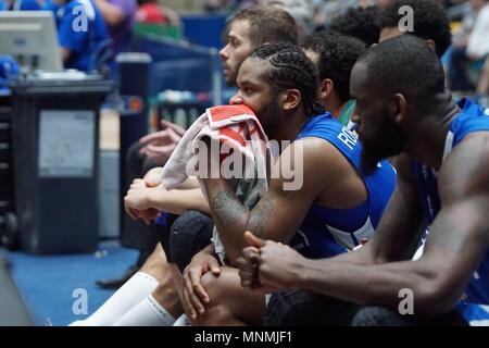 Francoforte, Deutschland. 15 Maggio, 2018. Francoforte sul Meno, Germania 15 Maggio 2018: 1.BBL - PO - Sp.4 - 17/18 - Fraport Skyliners Vs. Il Bayern Monaco di Baviera Quantez Robertson (Fraport Skyliners), insoddisfatto/delusa/delusa/sconsolato/frustratedriert/| Credito: dpa/Alamy Live News Foto Stock