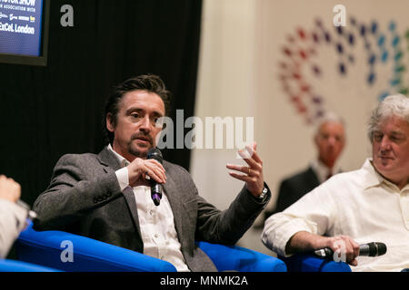 Londra, Regno Unito. Il 18 maggio 2018. I presentatori televisivi James può e Richard Hammond visita il Confused.com London motor show presso l'Excel convention center Credito: goccia di inchiostro/Alamy Live News Foto Stock