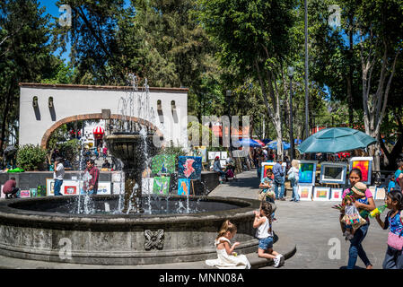 San Angel arte e artigianato al mercato del sabato, Plaza San Jacinto, San Angelo, Città del Messico, Messico Foto Stock