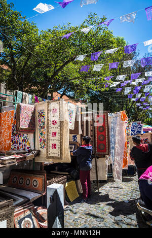 San Angel arte e artigianato al mercato del sabato, Plaza San Jacinto, San Angelo, Città del Messico, Messico Foto Stock