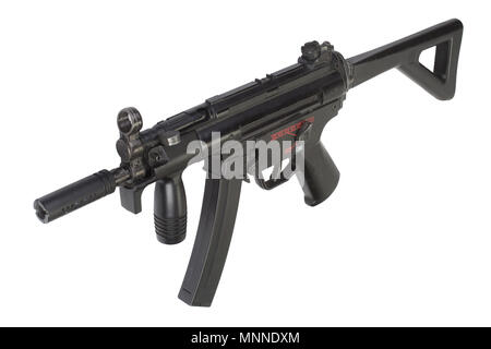 Mitragliatore MP5 isolato su bianco Foto Stock