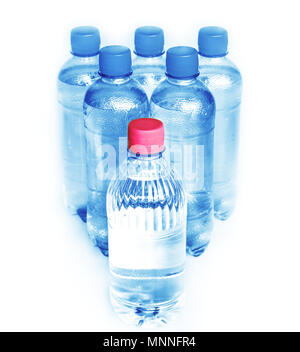 Le bottiglie di plastica di acqua potabile Foto Stock