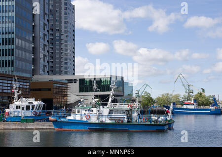 Gdansk capitaneria di porto della barca nel porto di Gdynia. Foto Stock