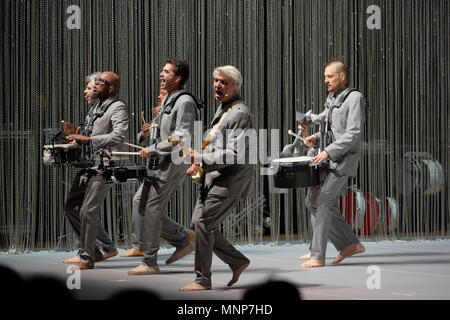 MINNEAPOLIS, MN 17 Maggio: David Byrne esegue il suo 'American Utopia' tour al Orpheum Theatre, 17 maggio 2018 a Minneapolis, Minnesota. Credito: Tony Nelson /MediaPunch Foto Stock