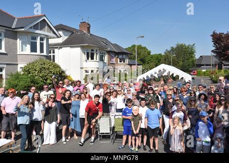 Cardiff, Galles, UK. Il 19 maggio 2018. I residenti di Sherborne Avenue sono sempre nello spirito partito. Si tratta di uno dei 5 solo nella città. Credito Foto: Ian HOMER/ Alamy Live News Foto Stock