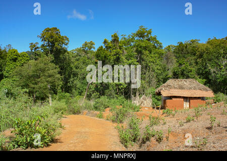 Una casa di villaggio - sulla strada per Kodachadri (Karnataka, India) Foto Stock