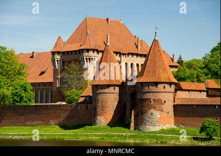 Il grande maestro del palazzo dell' Ordine Teutonico castello elencati di patrimonio mondiale dall UNESCO nel Malbork, Polonia. Il 7 maggio 2018, è il più grande centro fortificato buildi gotica Foto Stock