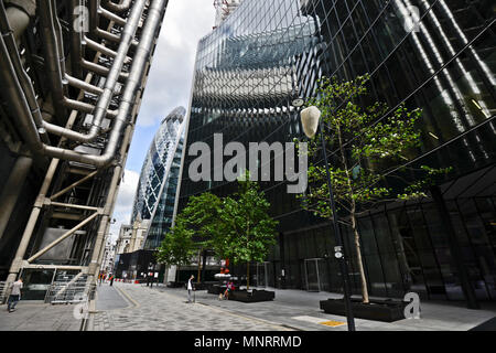 30 St Mary Axe (informalmente conosciuta come il Gherkin) - Londra Foto Stock