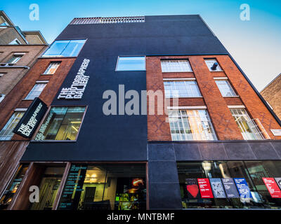 La Photographers Gallery di Londra in Ramillies Street nel centro di Londra, Regno Unito. Fondata nel 1971, si sono spostati in questo edificio convertito in 2012. Foto Stock