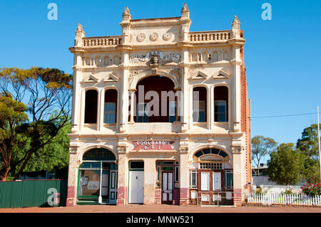 COOLGARDIE, Australia - 8 Marzo 2018: l'ex Marvel Bar Hotel in una vecchia città della corsa all'oro Foto Stock