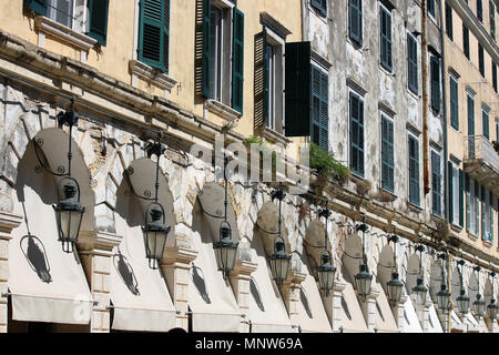 Liston piazza cittadina di Corfu Grecia Foto Stock