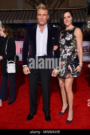 Dolph Lundgren, Jenny Sandersson 044 a Ave Caesar Premiere al Westwood Village Theatre di Los Angeles. 1 febbraio 2016. Dolph Lundgren, Jenny Sandersson 044 ------------- Red Carpet Event, verticale, STATI UNITI D'AMERICA, industria cinematografica, celebrità, fotografia, Bestof, arte cultura e intrattenimento, Topix celebrità moda / Verticale, meglio di, evento nella vita di Hollywood - California, moquette rossa e dietro le quinte, USA, industria cinematografica, celebrità, movie celebrità, personaggi televisivi, musica celebrità, fotografia, Bestof, arte cultura e intrattenimento, Topix, verticale, famiglia da dall'anno , 201 Foto Stock