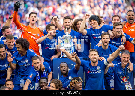 Londra, UK, 19 maggio 2018 Chelsea celebra la vittoria del 2018 FA Cup durante la finale di FA Cup match tra Chelsea e Manchester United allo Stadio di Wembley a Londra, Inghilterra il 19 maggio 2018. Foto Stock