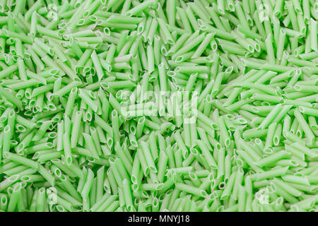 Pasta agli spinaci. Verde i vermicelli. sfondo Foto Stock