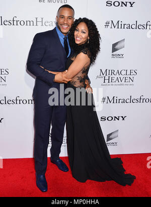 Meagan buon, marito Devon Franklin 064 arrivano i miracoli dal Cielo Premiere al Arclight Theatre di Los Angeles. 9 marzo 2016.Meagan buon, marito Devon Franklin 064 ------------- Red Carpet Event, verticale, STATI UNITI D'AMERICA, industria cinematografica, celebrità, fotografia, Bestof, arte cultura e intrattenimento, Topix celebrità moda / Verticale, meglio di, evento nella vita di Hollywood - California, moquette rossa e dietro le quinte, USA, industria cinematografica, celebrità, movie celebrità, personaggi televisivi, musica celebrità, fotografia, Bestof, arte cultura e intrattenimento, Topix, verticale, famiglia dal Foto Stock