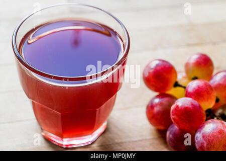 Bagno turco bere Sira / sorbetto di uva o Serbet. Cibo tradizionale Foto Stock