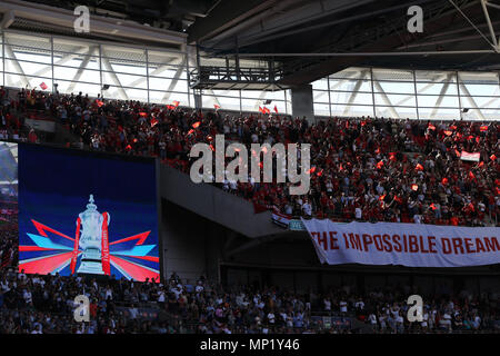 Londra, Regno Unito. Il 19 maggio 2018. Il Manchester United fans .Emirati finale di FA Cup 2018, Chelsea V Manchester United allo Stadio di Wembley a Londra il sabato 19 maggio 2018. Questa immagine può essere utilizzata solo per scopi editoriali. Solo uso editoriale, è richiesta una licenza per uso commerciale. Nessun uso in scommesse, giochi o un singolo giocatore/club/league pubblicazioni. pic da Andrew Orchard/Andrew Orchard fotografia sportiva/Alamy Live news Foto Stock