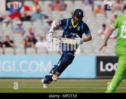 Emirates Old Trafford, Manchester, Regno Unito. Il 20 maggio 2018. Il cricket, Royal London un giorno Cup, Lancashire versus Durham; James Weighell di Durham, whiose tardiva di detonazione 23 mantenuto Durham's inning dopo la loro batting collassato al credito 73-6: Azione Plus sport/Alamy Live News Foto Stock