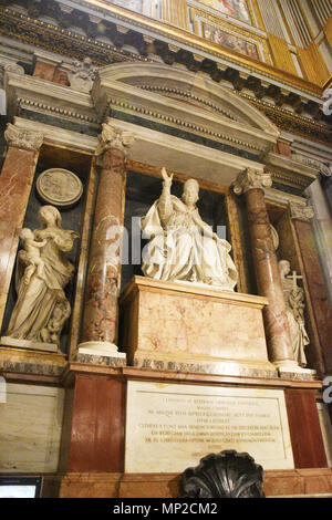 Tomba di San Clemente IX (Papa dal 1667 al 1669) nella Basilica di Santa Maria Maggiore (papale Basilica di Santa Maria Maggiore, Roma, Italia. Foto Stock