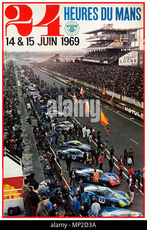 Le Mans 1969 Copertura del programma con il tradizionale pit start racing start 14-15giugno 1969 Foto Stock