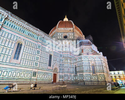 Santa Maria del Fiore o Duomo di Firenze, Italia. A tarda sera Foto Stock