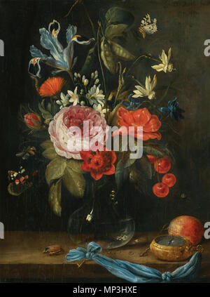 Natura morta di fiori in un vaso di vetro con un rosso admiral butterfly, una delle api e di altri insetti, e un orologio da tasca, una pesca e un coleottero sul bordo inferiore 1652. 704 Jan van Kessel de Oude - Stilleven met bloemen in een vaas glazen, samen met een atalanta vlinder etc Foto Stock