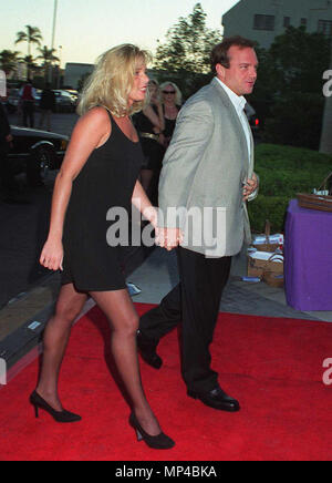 Tom Arnold & JulieArnoldTom Julie  evento nella vita di Hollywood - California, tappeto rosso Evento, STATI UNITI D'AMERICA, industria cinematografica, celebrità, fotografia, Bestof, arte cultura e intrattenimento, Topix celebrità moda, migliori della vita di Hollywood, evento nella vita di Hollywood - California, moquette rossa e dietro le quinte, movie celebrità, personaggi televisivi, musica celebrità, Topix, Bestof, arte cultura e intrattenimento, verticale, una persona, fotografia, tre quarti, 1993-1999, inchiesta tsuni@Gamma-USA.com , Tsuni Credito / STATI UNITI D'AMERICA, === Red Carpet Event, USA, industria cinematografica, celebrità, fotografia, arte cultura e E Foto Stock