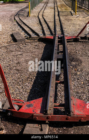 Ferrovia in miniatura giradischi, Cassiobury park, Watford, Hertfordshire, England, Regno Unito Foto Stock