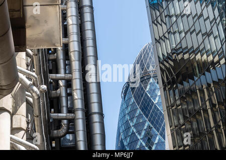 Il Lloyd's edificio è la sede dell'istituto di assicurazione Lloyd s di Londra. Esso si trova a Lime Street, a Londra nel principale quartiere finanziario, il Foto Stock