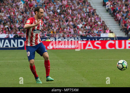 Madrid, Spagna. Il 20 maggio 2018. Wanda Metropolitano Stadium. Madrid. Spagna. Più di 68.000 persone arriva a vedere la trentottesima seasson di Liga e il ritiro di Fernando Torres idolo del club. Il match affrontare Atletico de Madrid v Eibar S.D. Nell'immagine Juanfran. Credito: Jorge Gonzalez /Alamy Live News/Alamy Live News Foto Stock