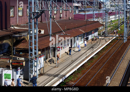 Skhodnya, Russia - 09 Maggio. 2018. Vista della stazione ferroviaria dal di sopra Foto Stock