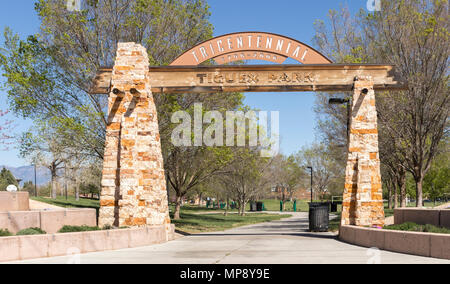 Gateway per Tricentennial Tiguex Park, Old Town Albuquerque, Nuovo Messico, Stati Uniti d'America. Foto Stock