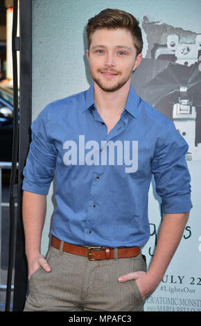 Sterling Knight a luci spente Premiere al TCL Chinese Theatre di Los Angeles. Luglio 19, 2016.Sterling Knight ------------- Red Carpet Event, verticale, STATI UNITI D'AMERICA, industria cinematografica, celebrità, fotografia, Bestof, arte cultura e intrattenimento, Topix celebrità moda / Verticale, meglio di, evento nella vita di Hollywood - California, moquette rossa e dietro le quinte, USA, industria cinematografica, celebrità, movie celebrità, personaggi televisivi, musica celebrità, fotografia, Bestof, arte cultura e intrattenimento, Topix, tre quarti, verticale, una persona, dall'anno , 2016, inchiesta tsuni@Gamma-USA.com Foto Stock