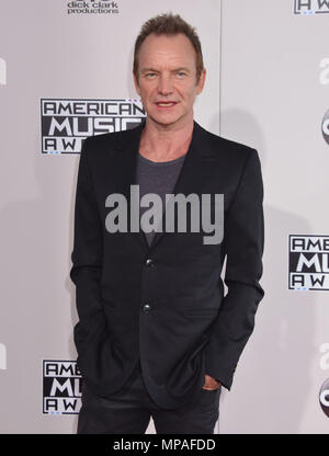 Sting 108 al 2016 American Music Awards presso il Microsoft Theatre di Los Angeles. Novembre 20, 2016.Sting 108 ------------- Red Carpet Event, verticale, STATI UNITI D'AMERICA, industria cinematografica, celebrità, fotografia, Bestof, arte cultura e intrattenimento, Topix celebrità moda / Verticale, meglio di, evento nella vita di Hollywood - California, moquette rossa e dietro le quinte, USA, industria cinematografica, celebrità, movie celebrità, personaggi televisivi, musica celebrità, fotografia, Bestof, arte cultura e intrattenimento, Topix, tre quarti, verticale, una persona, dall'anno , 2016, inchiesta tsuni@Gamma-USA.com Foto Stock