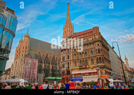 Vienna, Austria - 31 agosto 2013: Santo Stefano cattedrale sulla Stephansplatz, Vienna, Austria Foto Stock