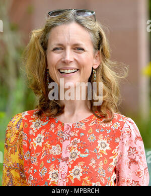 Foto deve essere accreditato ©Alpha premere 079965 21/05/2018 Katie Derham della RHS Chelsea Flower Show 2018 tenutosi presso il Royal Hospital Chelsea a Londra Foto Stock