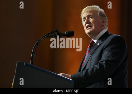 Il Presidente degli Stati Uniti, Trump offre commento durante il Susan B. Anthony elenco XI edizione della Campagna annuale per la vita Gala presso il National Building Museum il 22 maggio 2018 a Washington, DC. Credito: Oliver Contreras/Piscina via CNP /MediaPunch Foto Stock