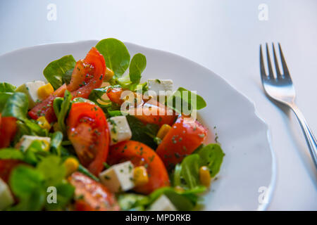 Dieta mediterranea: insalata mista. Foto Stock