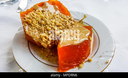 Bagno turco zucca dolce con tahini / Tahinli Kabak Tatlisi. dessert tradizionale. Foto Stock