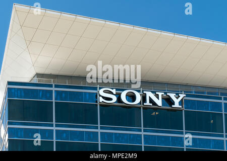 LOS ANGELES, CA/STATI UNITI D'America - 11 settembre 2016: Sony negli Stati Uniti la sede e logo. è una multinazionale giapponese conglomerato corporation. Foto Stock