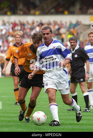 Lupi V lettura al Molineux 1-0 13/8/94 letture Mick Gooding e lupi Darren Ferguson Foto Stock