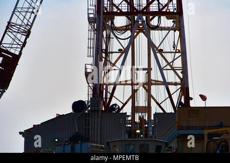 Offshore della piattaforma di perforazione a Trogir, Croazia. Close up. Foto Stock