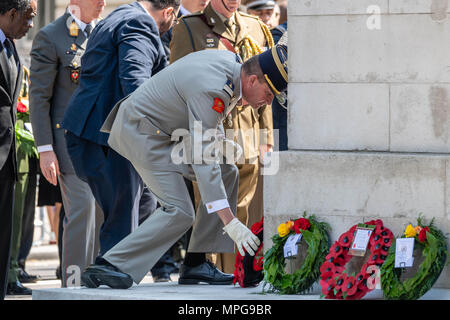 Londra, Regno Unito. 23 maggio 2018 un servizio presso il cenotafio di Londra, Regno Unito. International per Caschi Blu dell ONU GIORNATA COMMEMORATIVA Caschi Blu uccisi sul credito di dazi Ian Davidson/Alamy Live News Foto Stock