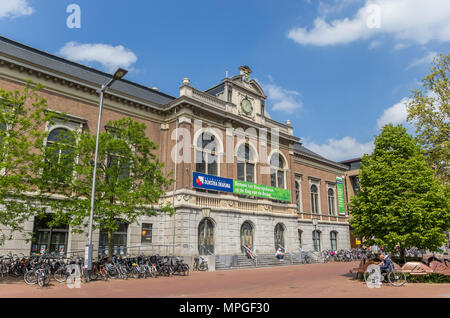 Edificio storico Beursgebouw nel centro di Leeuwarden, Paesi Bassi Foto Stock