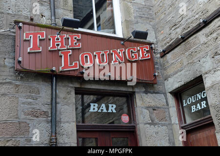 Segnaletica per il Lounge Bar in Shetland famosa per la sua musica locale le sessioni che avvengono su una serata Foto Stock