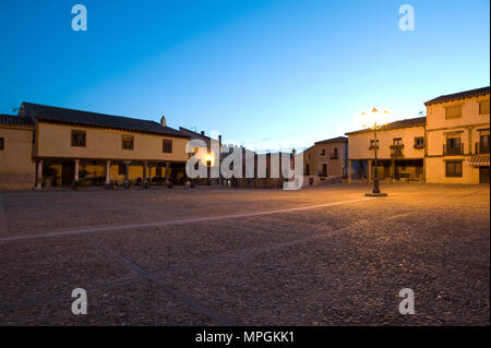 Plaza Mayor o del Arcipreste, HITA, Guadalajara, Spagna. Piazza Principale. Foto Stock